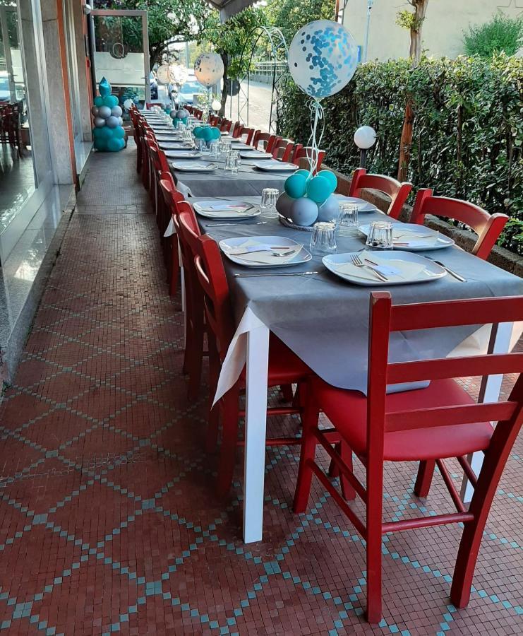 מלון Barbarasco San Quirico Locanda Ristorante Pizzeria מראה חיצוני תמונה